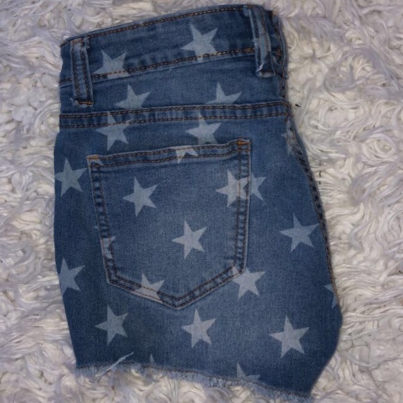 Blue Jean Shorts With White Stars - Picture 3 of 4